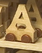 Letra de madera decorativa infantil tren A-0