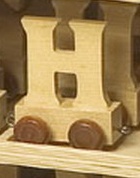 Letra de madera decorativa infantil tren H-0