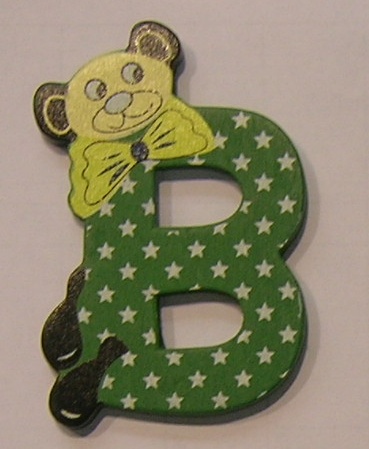 Letra de madera decorativa infantil B-0
