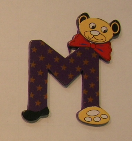 Letra de madera decorativa infantil M-0